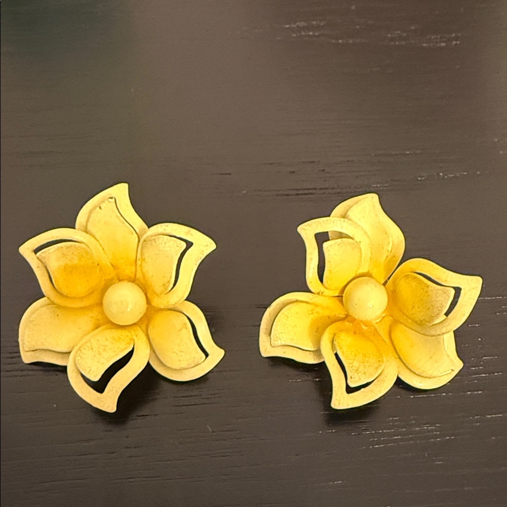 Yellow enamel flower clip on earrings unsigned